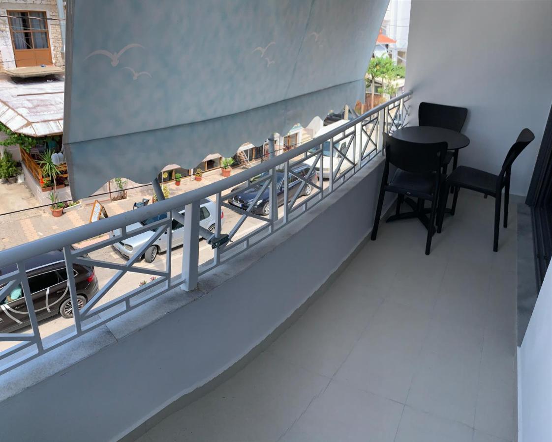 Kekezis Apartments Sarandë エクステリア 写真